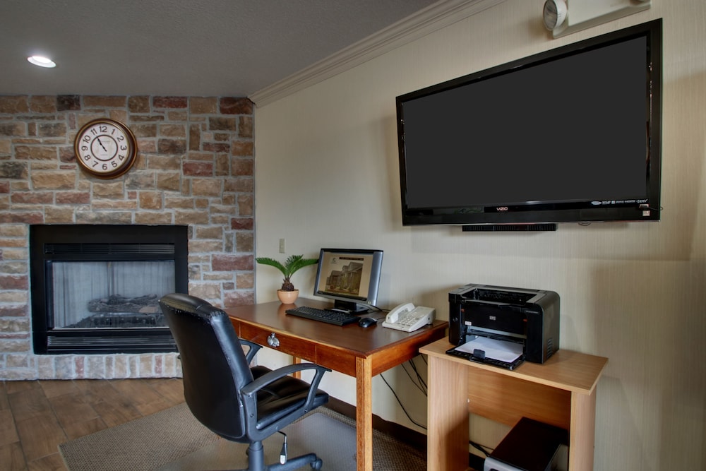 All Towne Suites 42/54