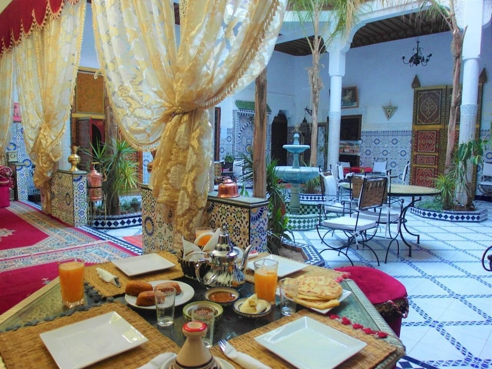 Riad Chennaoui 34/38