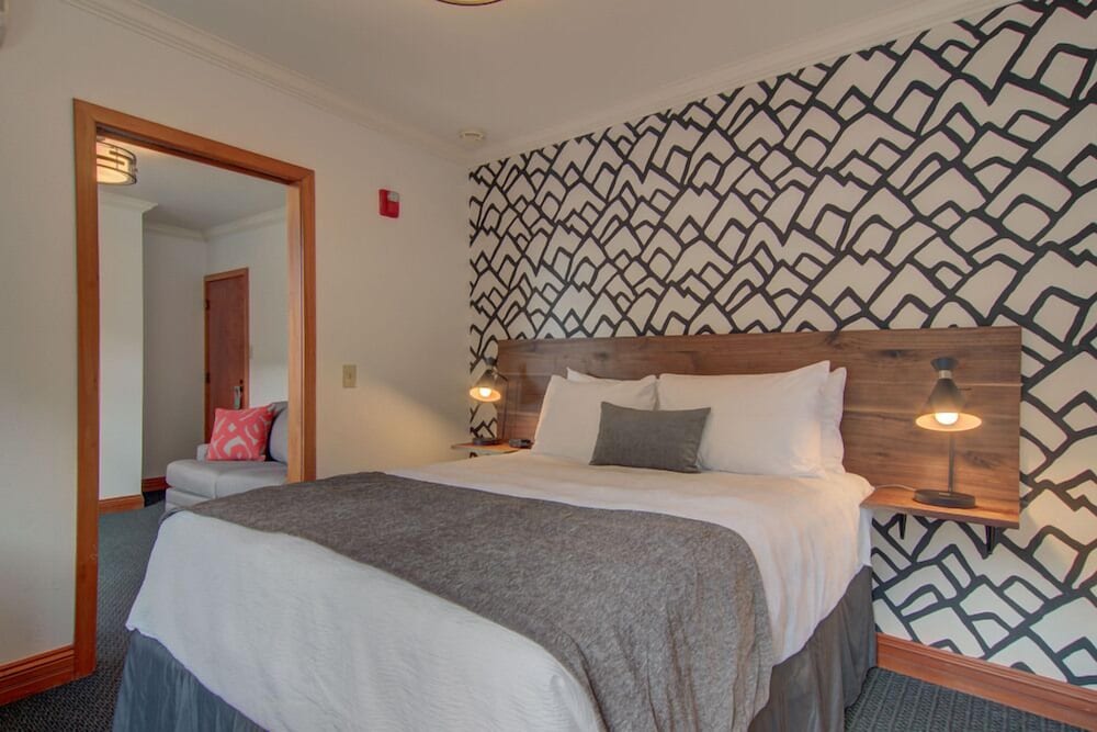 Superior, Suite, Queen Bed, Sofa