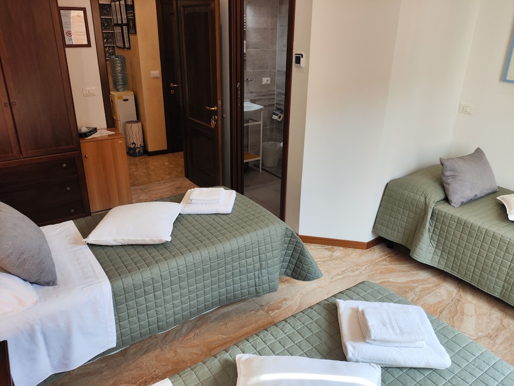 Bed And Breakfast Centrale 35/50