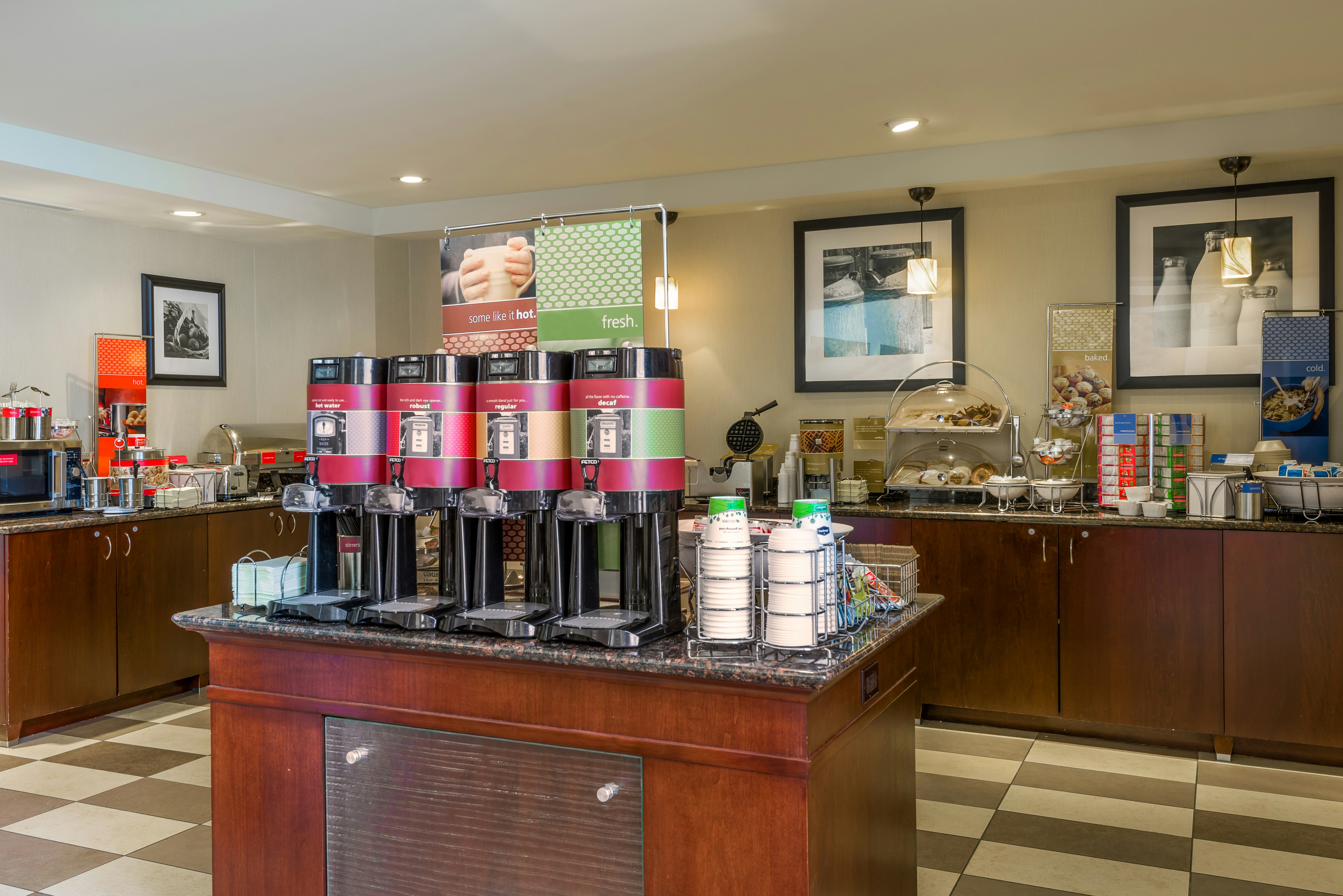 Hampton Inn & Suites Peoria At Grand Prairie Il 9/61