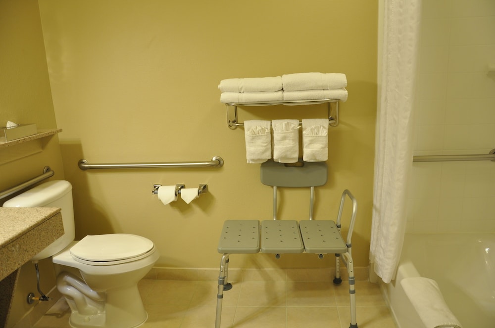 Country Inn and Suites By Radisson Covington LA 14/43