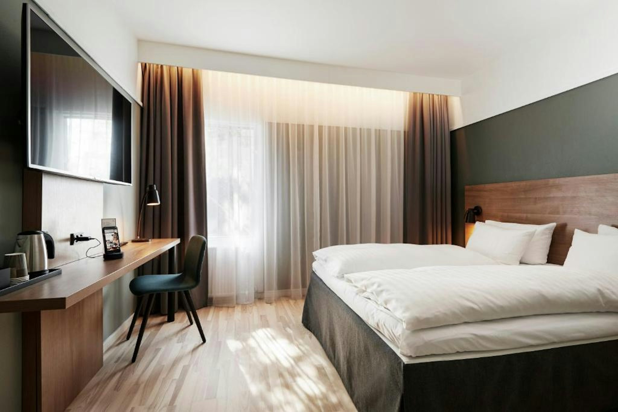 Go Hotel Osterport 4/16