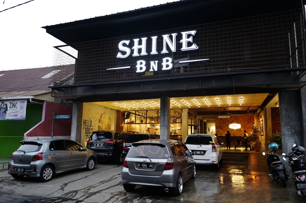 Shine Bnb 31/38