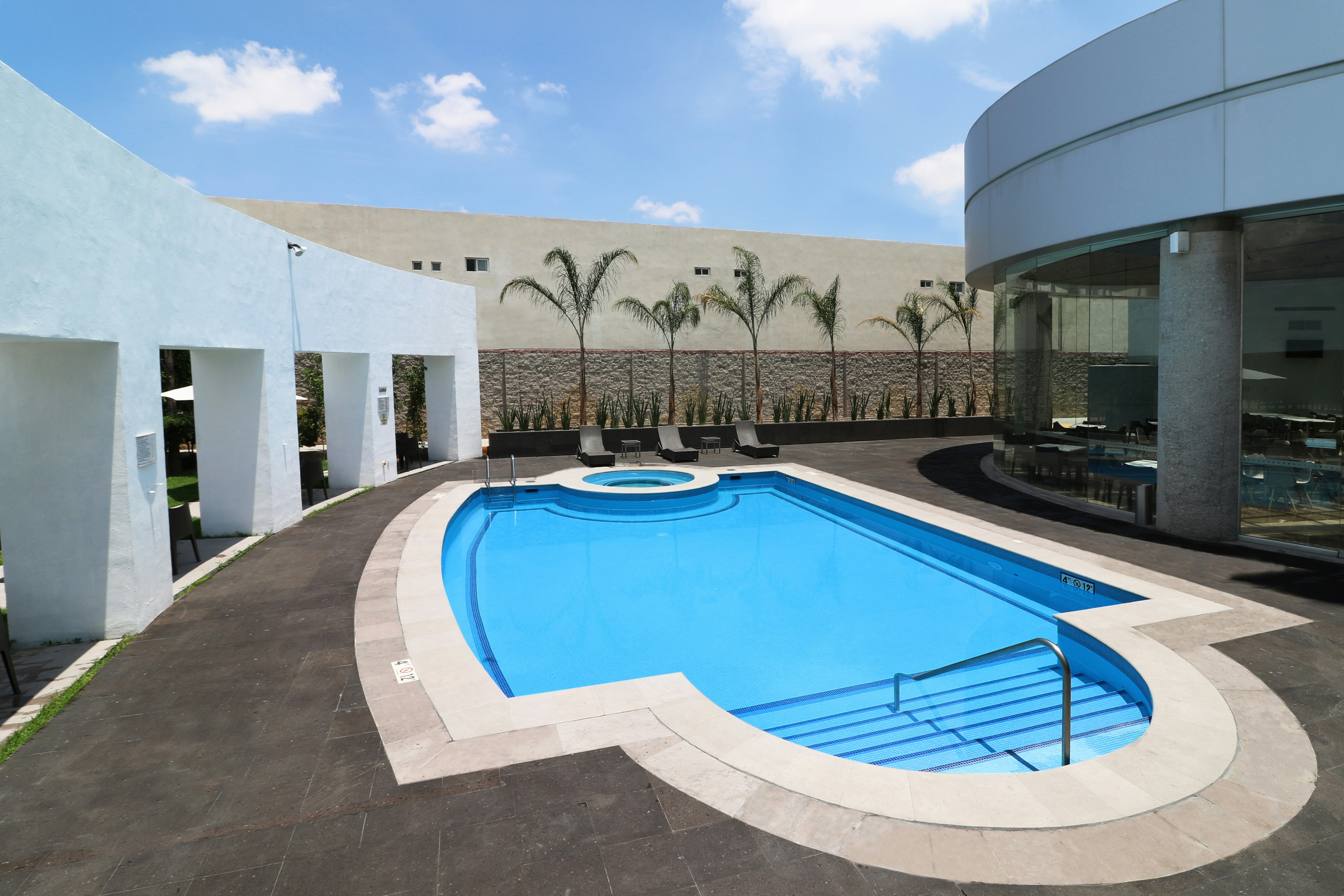 Holiday Inn Express San Luis Potosi 40/80