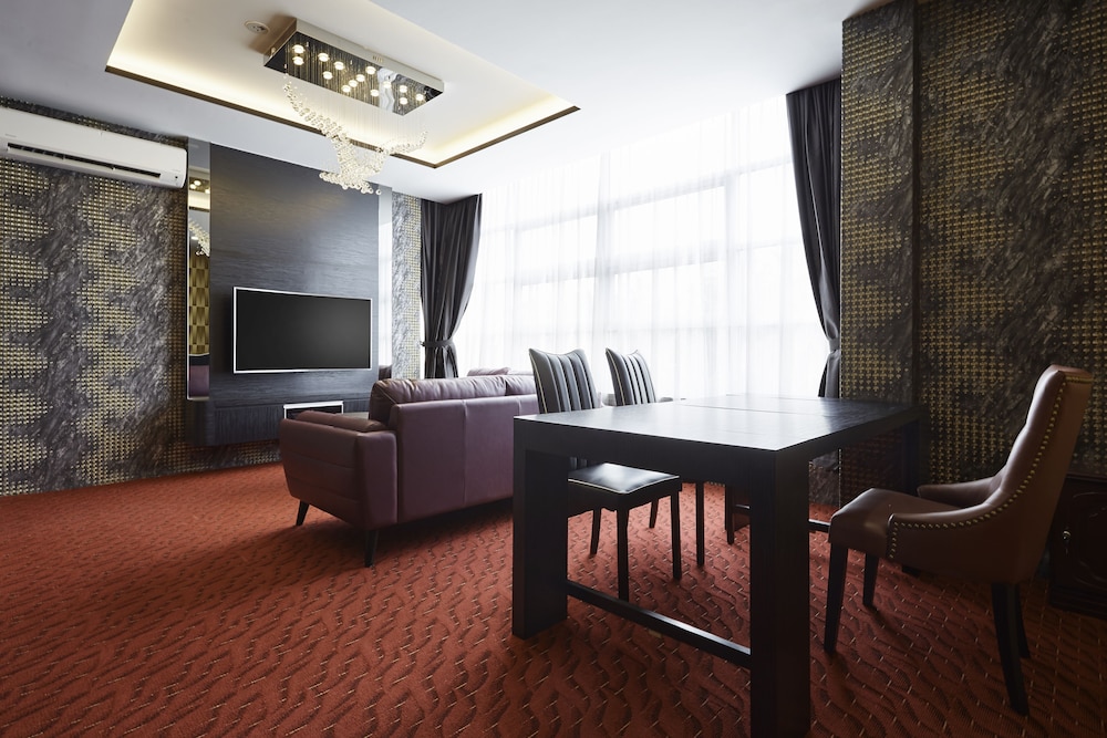 Dream Luxury Hotel 35/50