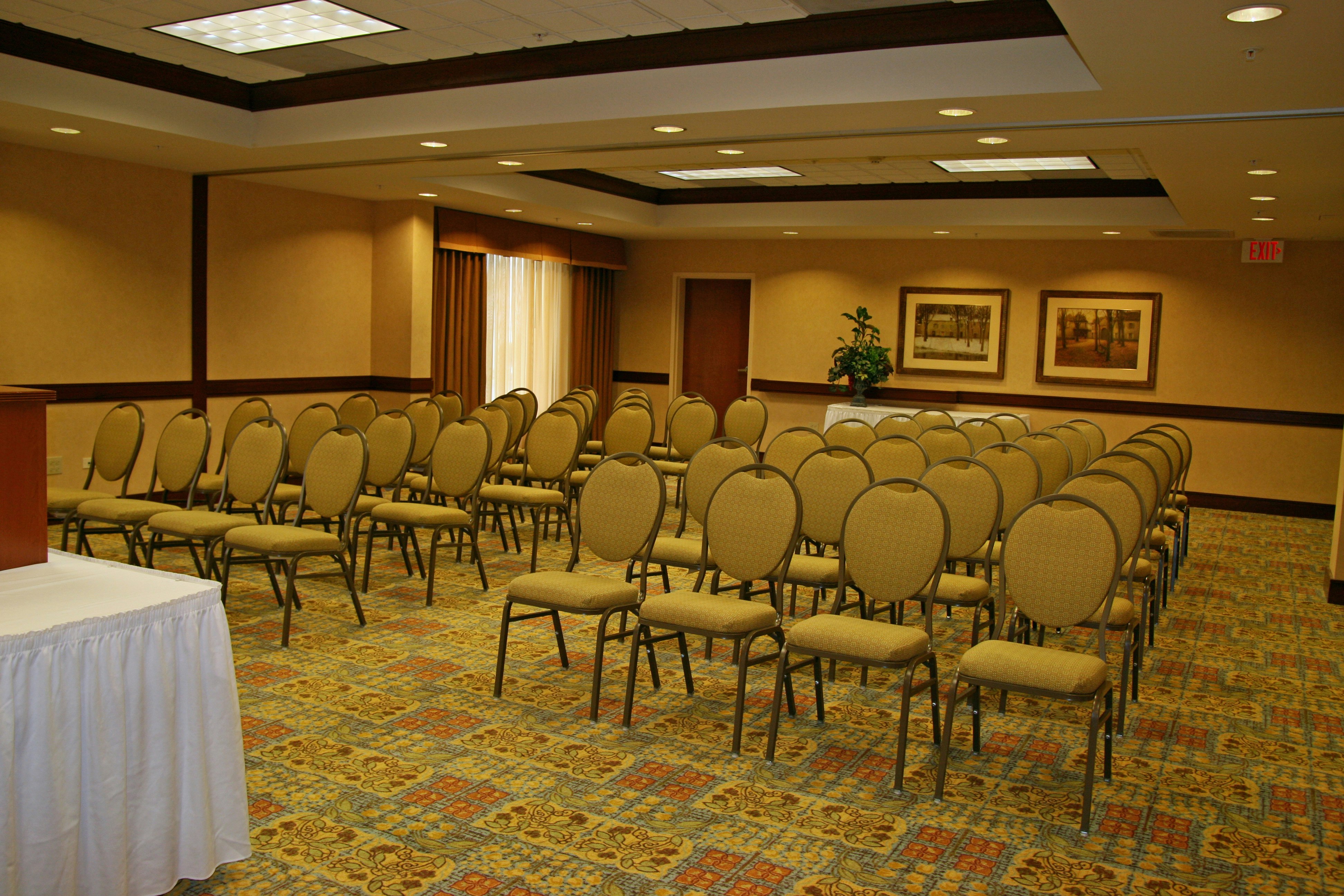 Hampton Inn McHenry 52/62