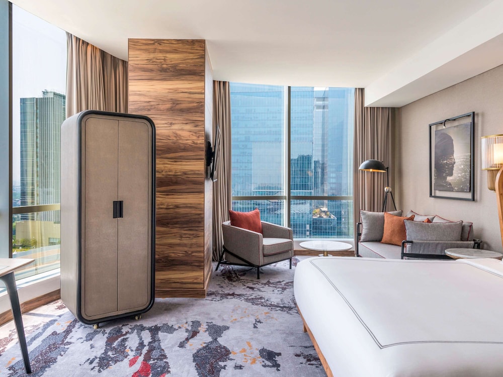 Swissotel Jakarta PIK Avenue 36/75
