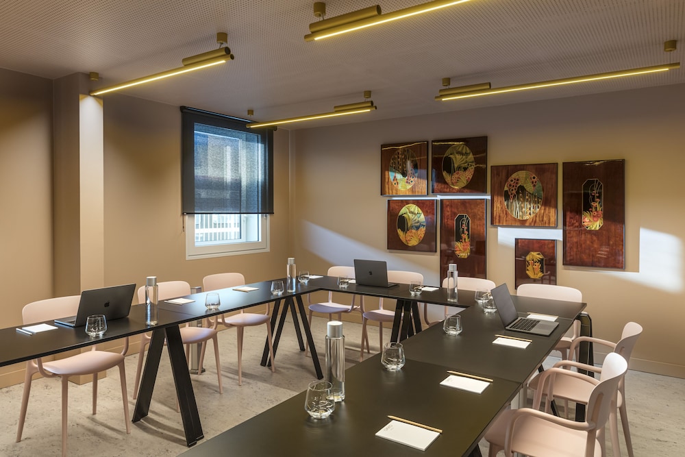 Okko Hotels Paris Gare De L'est 49/60