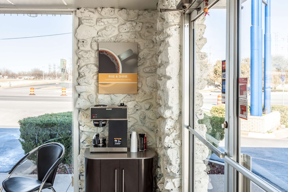 Motel6 Fort Worth, TX - Stockyards 20/29