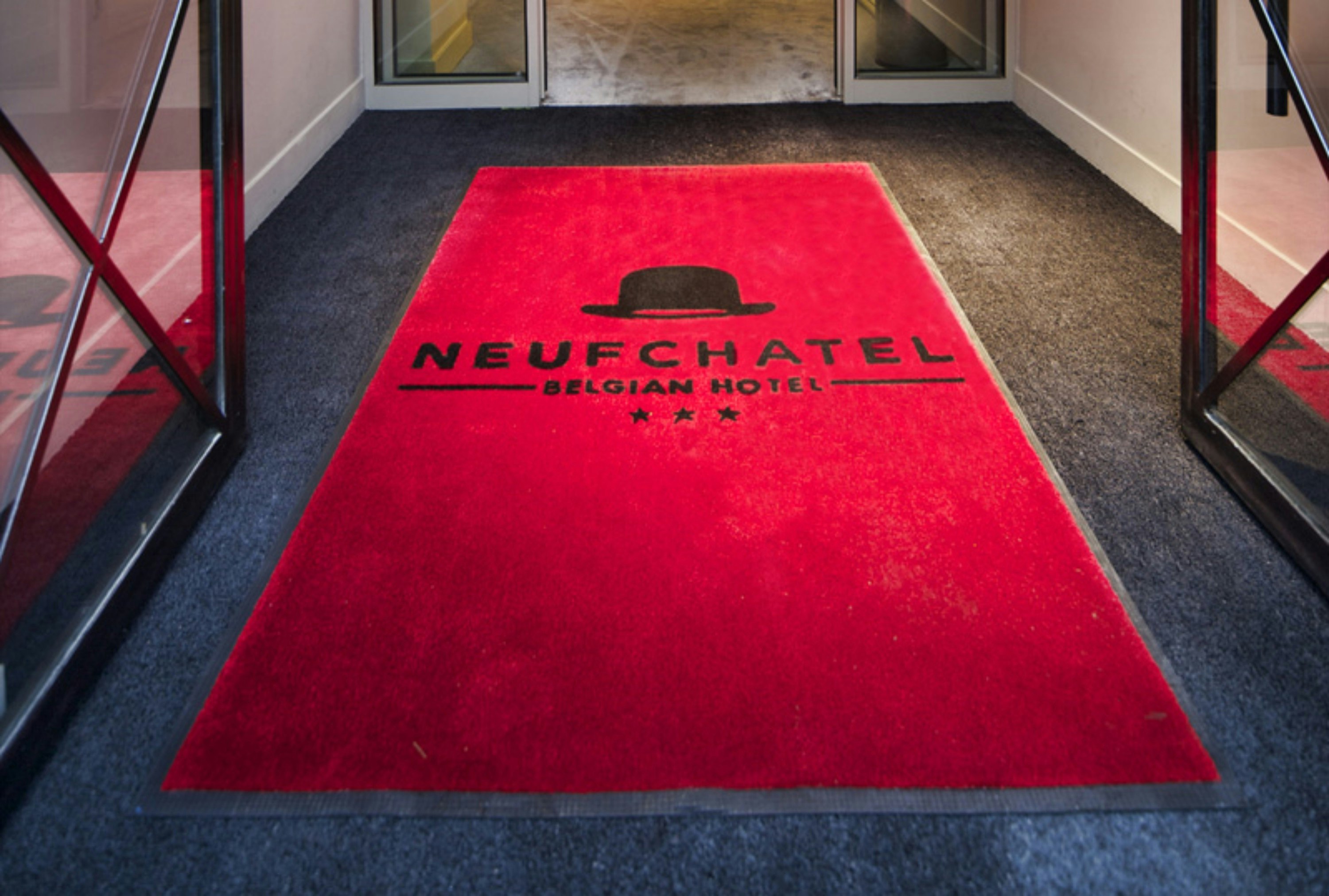 Neufchatel Belgian Hotel 34/43