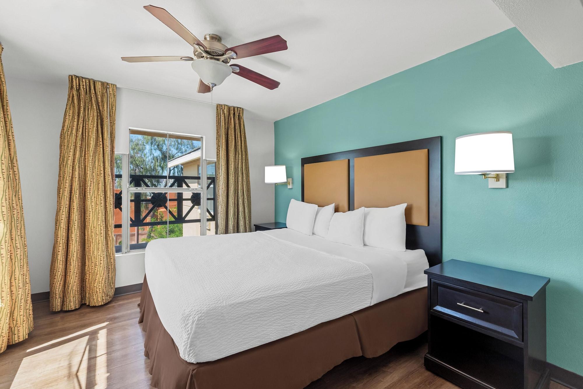 Efficiency, Suite, Multiple Beds