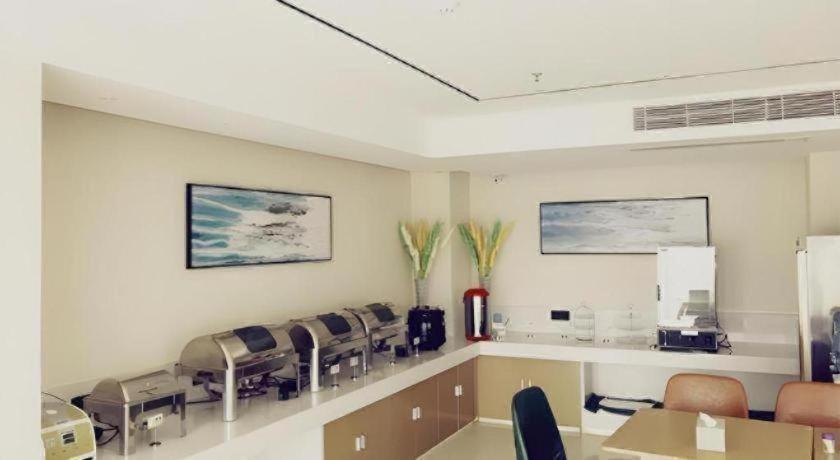 City Comfort Inn (Zhaoqing Dawang Wandu Square) 20/31