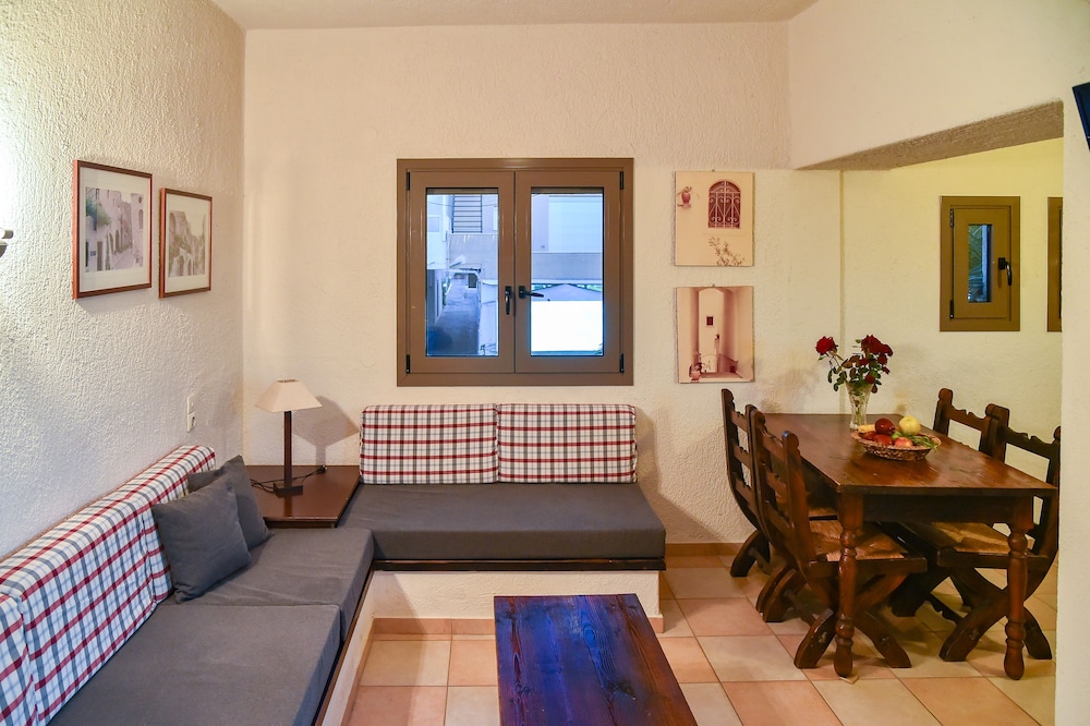 Porto Sisi Hotel Apartments 46/78