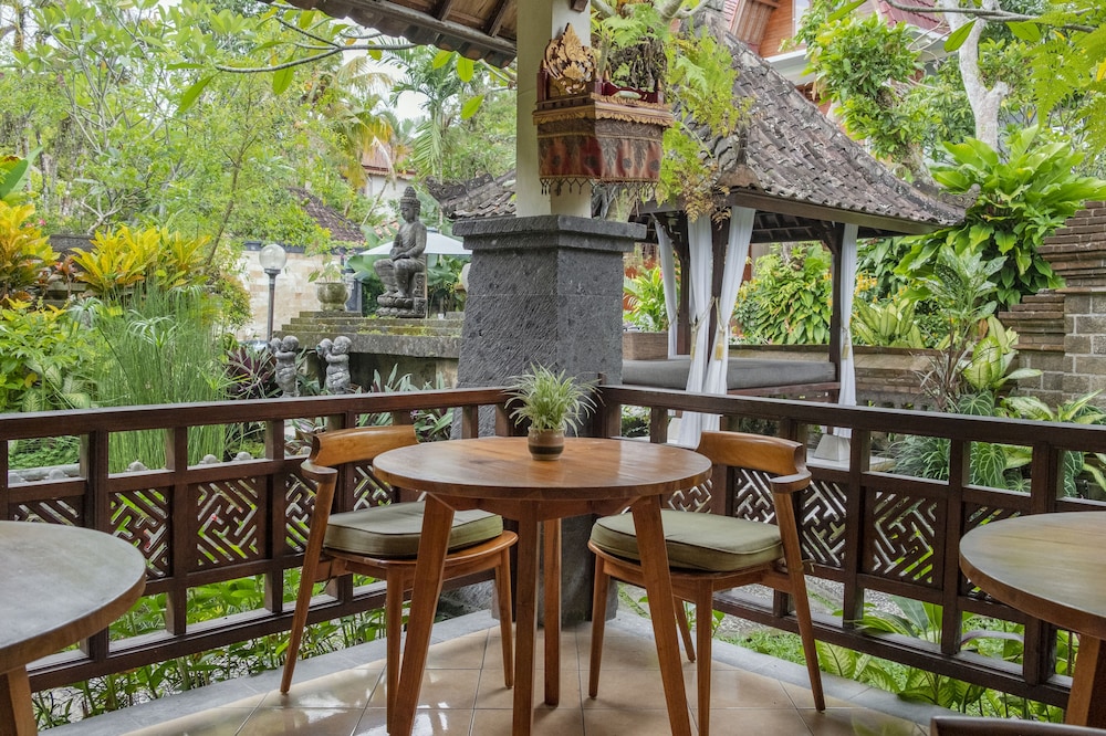 Gunung Merta Bungalows 16/22