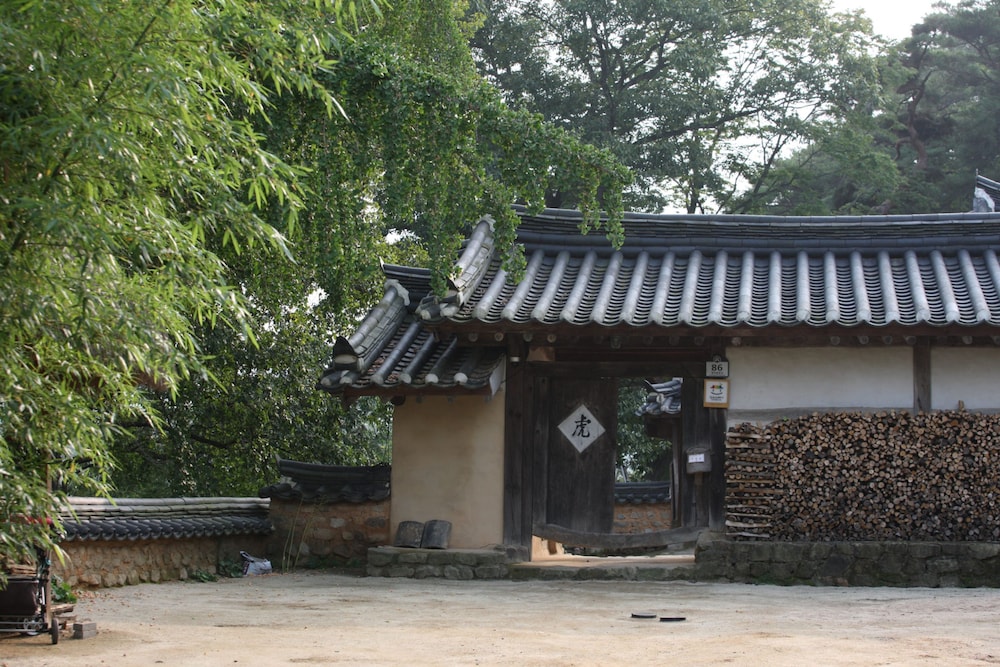 Okyeon Pavilion 45/50