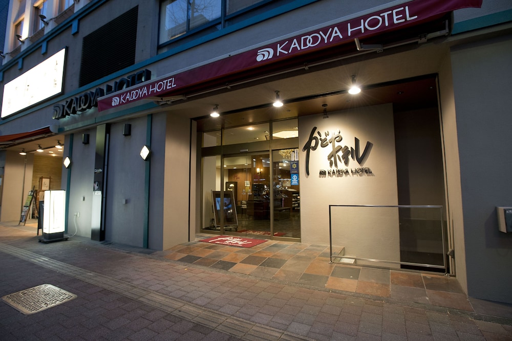 Kadoya Hotel 4/72