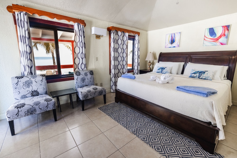 Exclusive, Cabin, King Bed, Beach Front, Ocean View