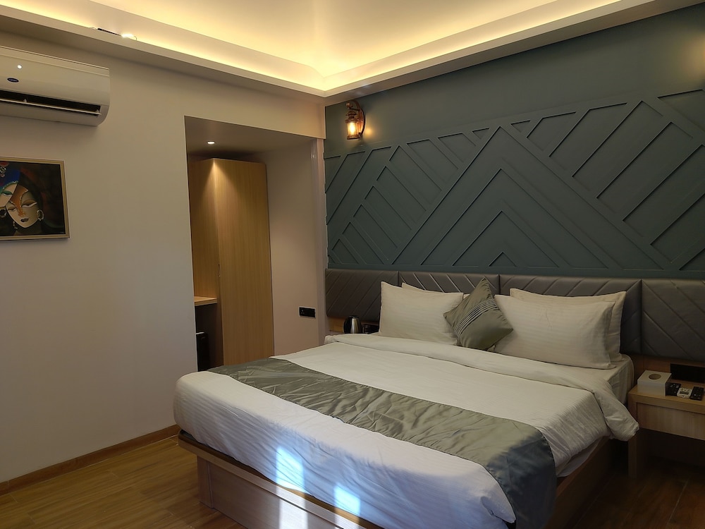 Paramount Riverfront Resort and Spa 15/50