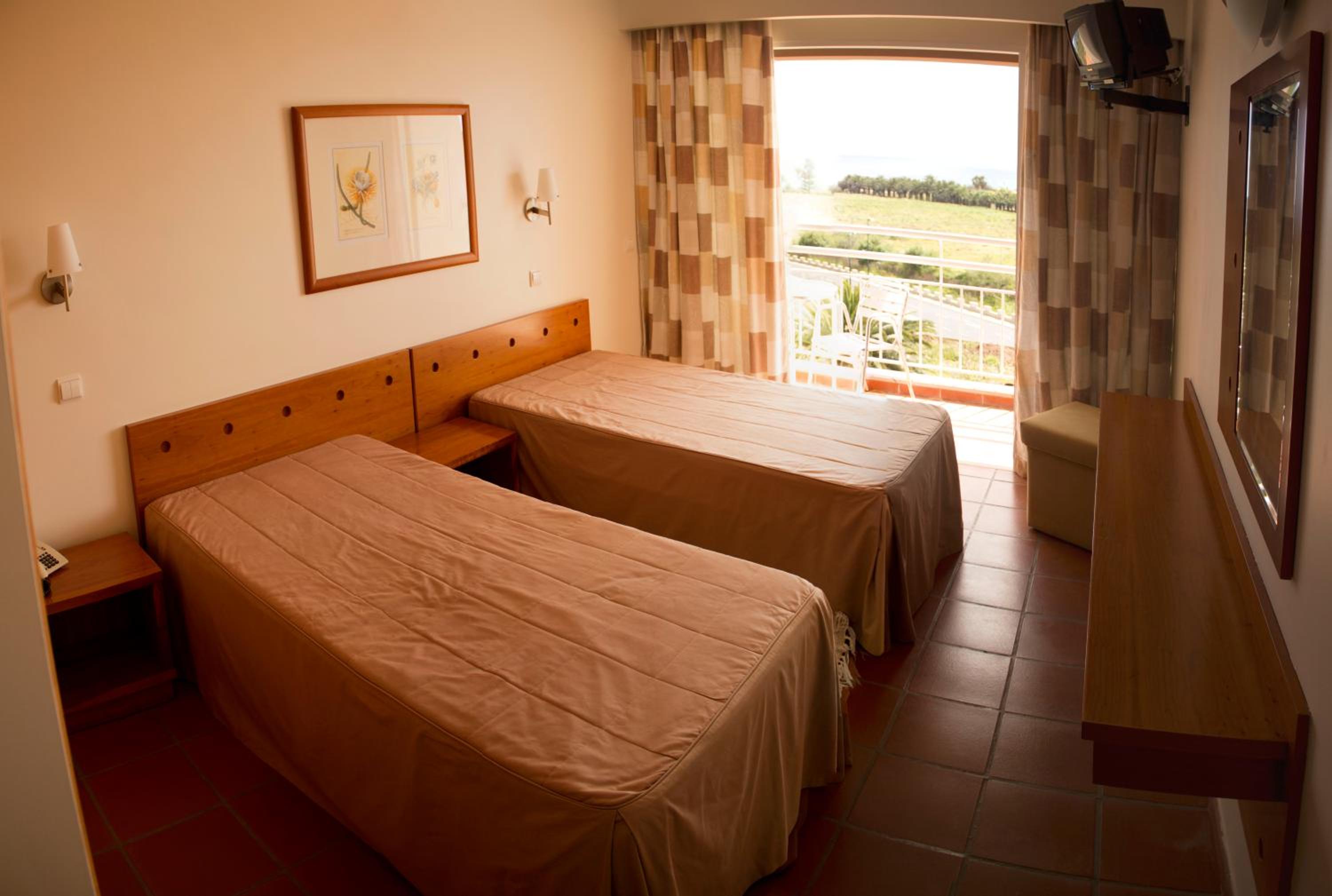 Room, Single, Mountain and Sea View