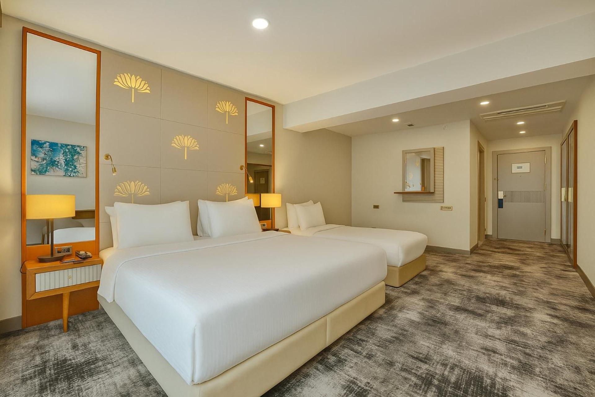 Family, 1 Double and 1 Single Bed, Sofa