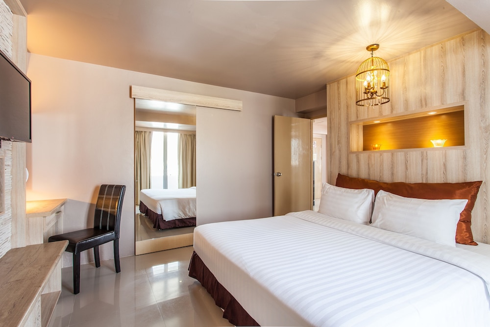 Patong Heritage 12/50