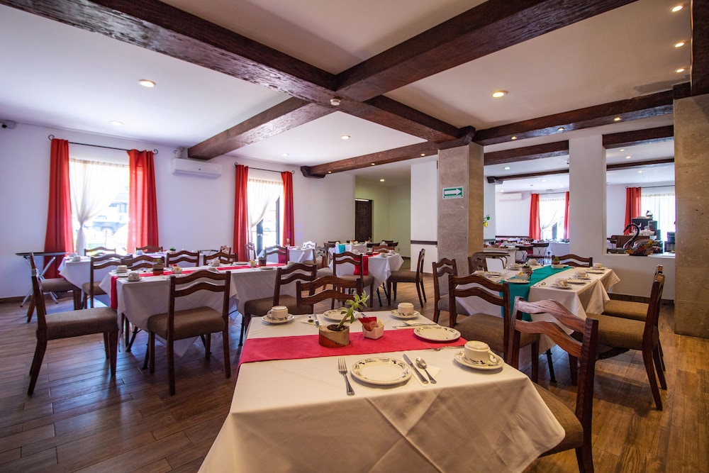 Hotel La Casona 53/68