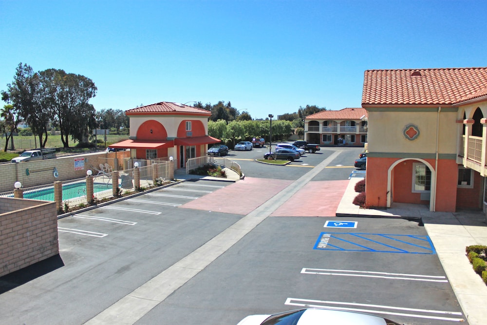 Crystal Inn Suites Spas 32/42