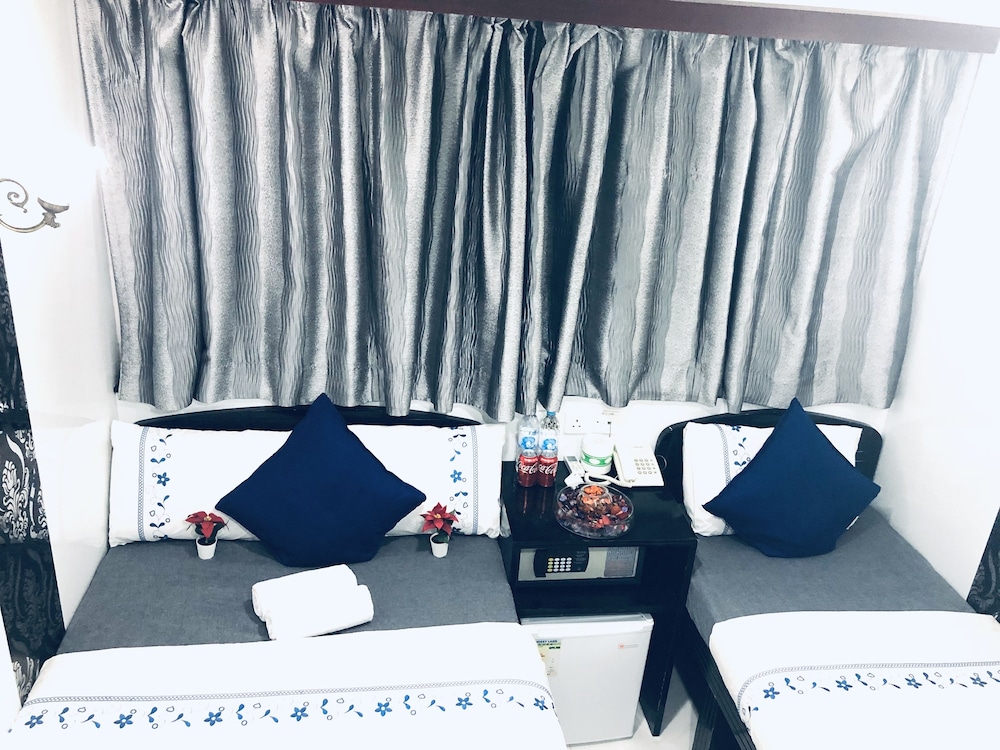 Ashoka Hostel 30/39