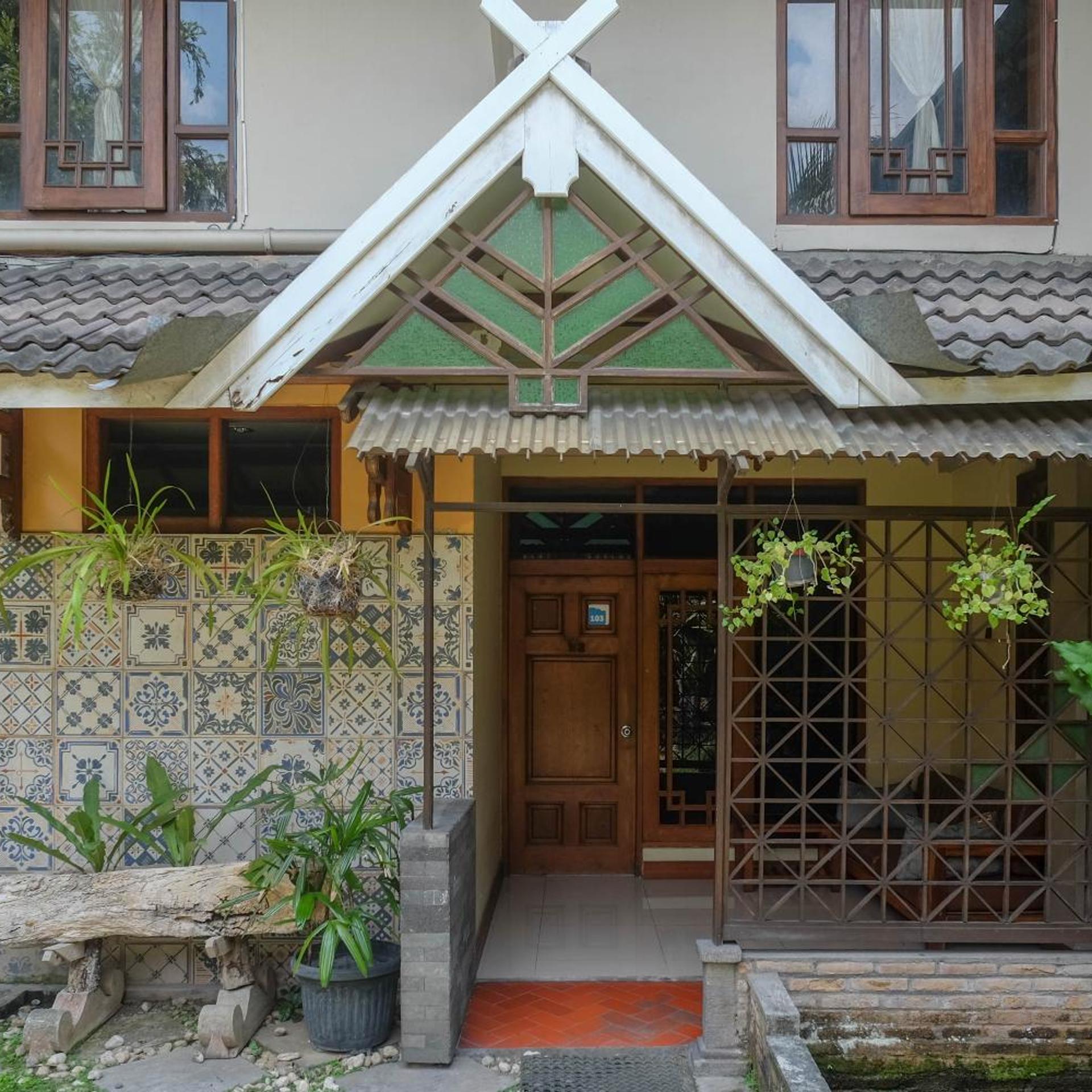 OYO 3778 Hotel Wisnugraha Syariah 1/50