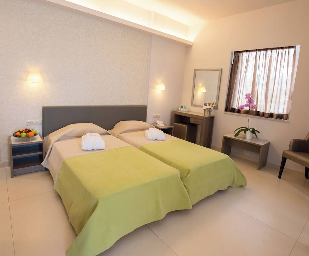 ECONOMY, TWIN BEDS