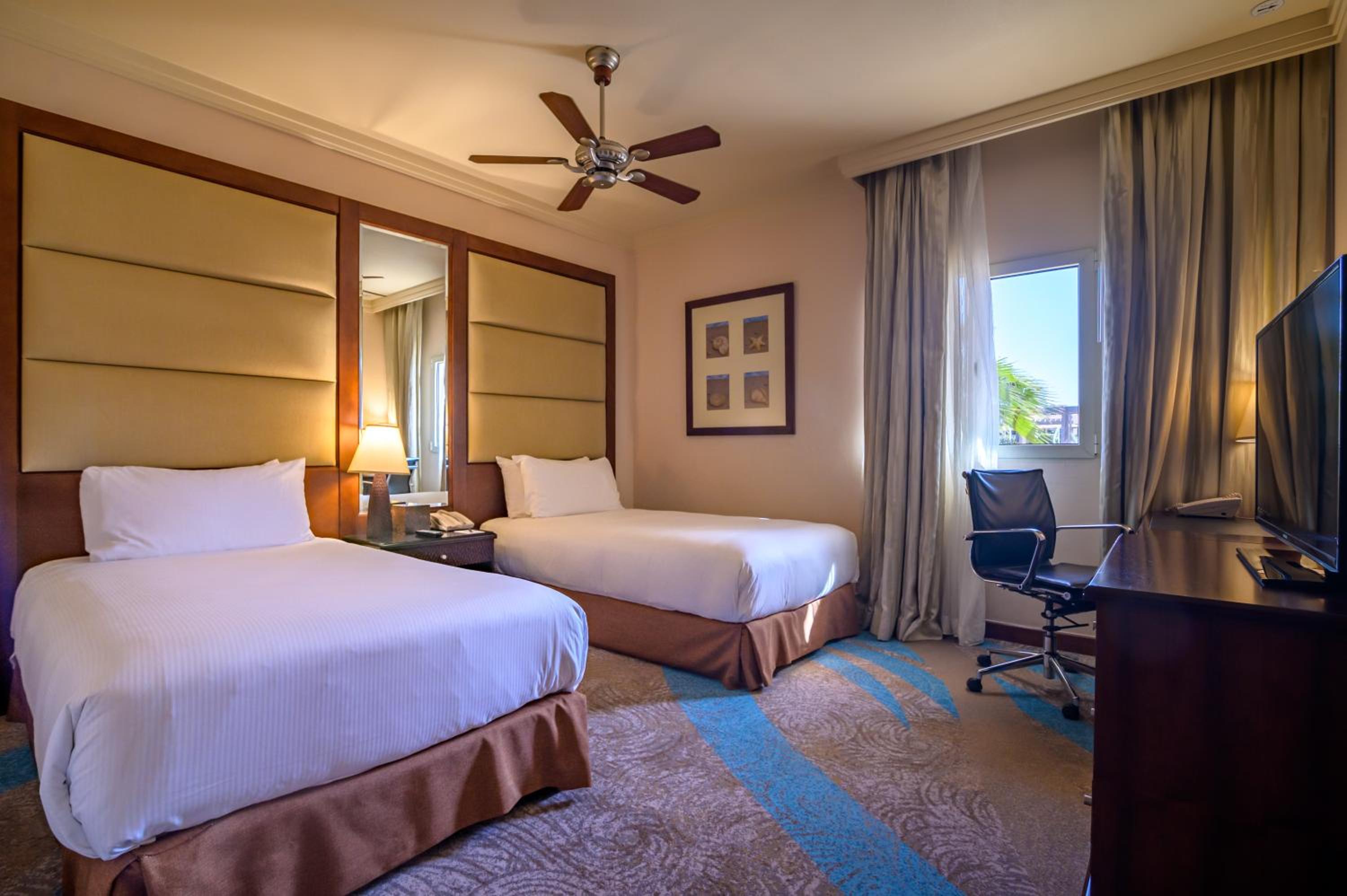 2 Bedrooms, Garden, Family, Villa, Beach Front, Dining Area, Private Garden, Terrace، Danat Jebel Dhanna Resort 2/6