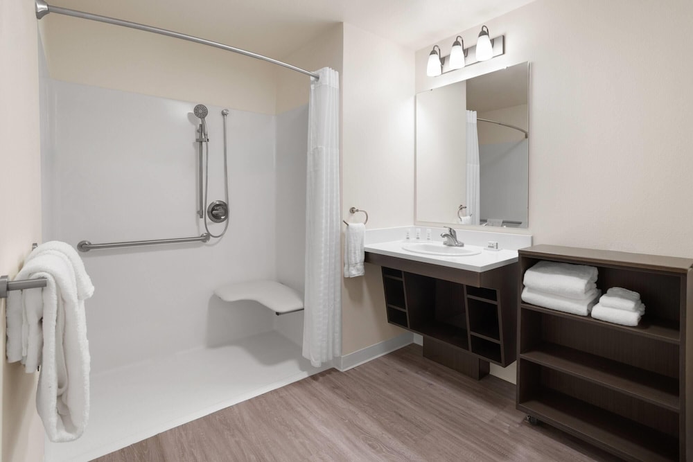 Hawthorn Extended Stay by Wyndham Alpine 47/49
