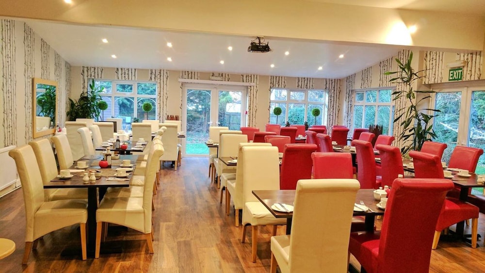 Avis Hotel Bromley 17/22