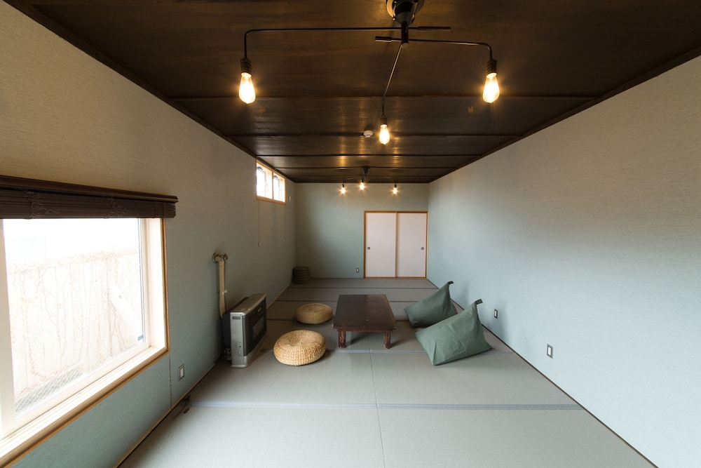 Little Barrel Guest House - Hostel 61/81