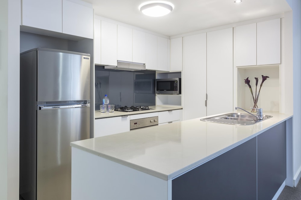 Oaks Brisbane Festival Suites 37/49