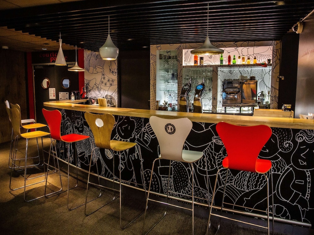 Ibis Paris Porte dOrleans 57/75