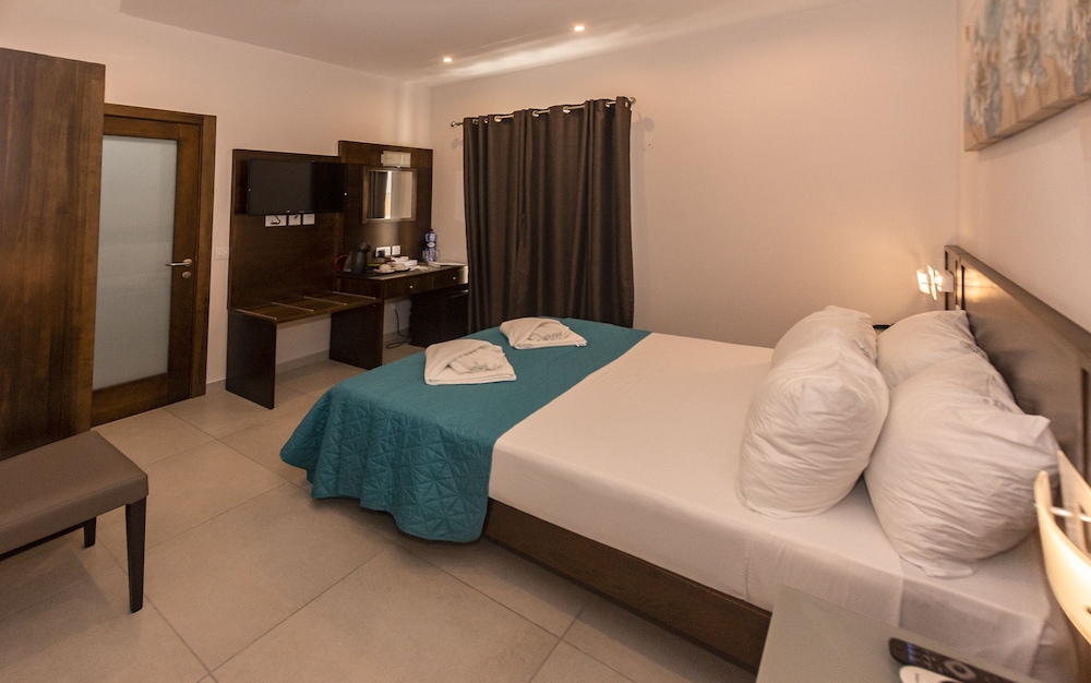 CERVIOLA HOTEL 20/45