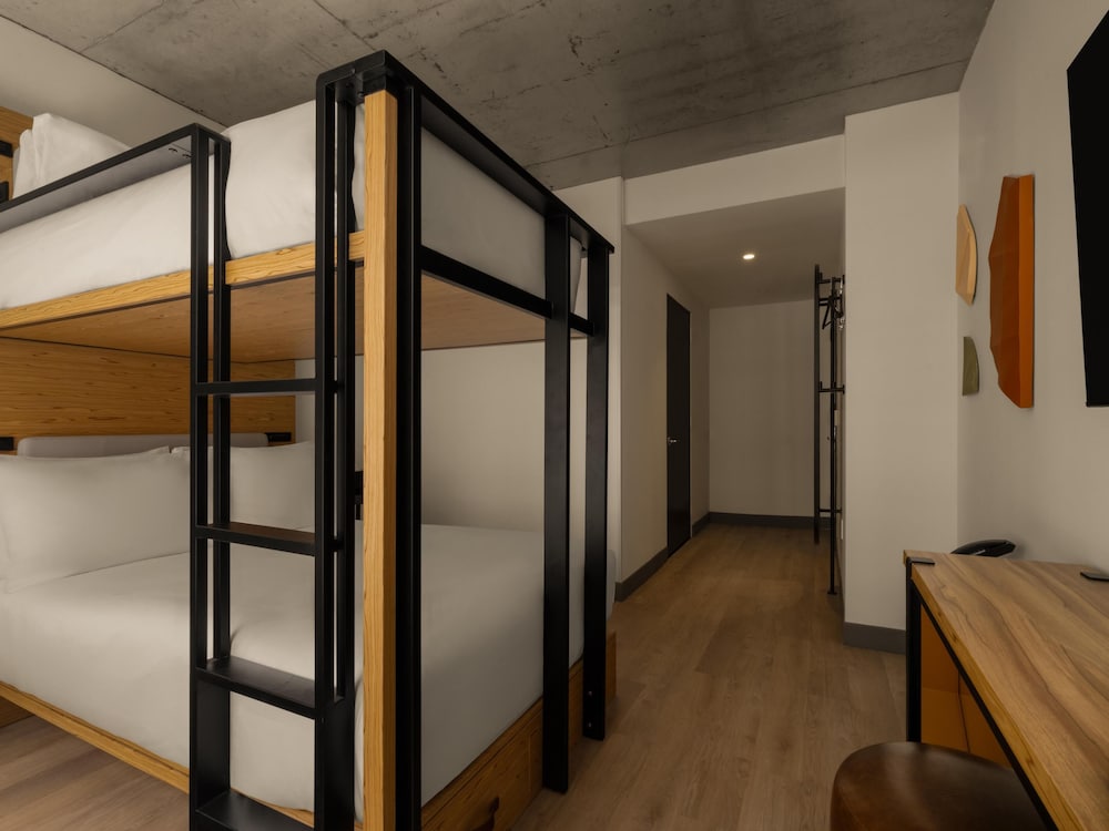 Hotel 38 New York City, Tapestry Collection by Hilton 27/52