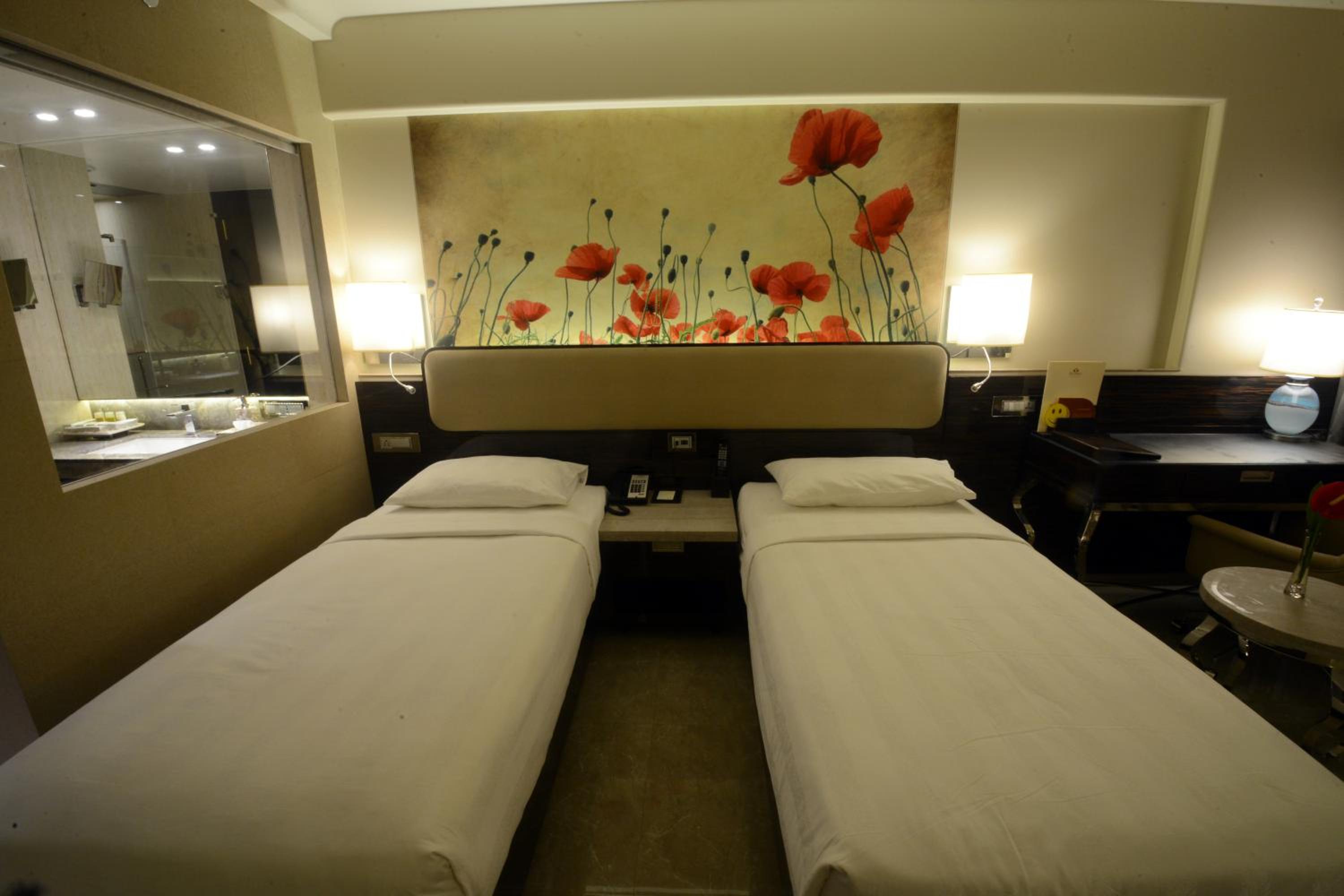 Hotel Sai Palace Grand Malad 24/41