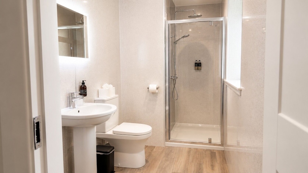 Oyo Loch Ness Drumnadrochit Hotel 46/50
