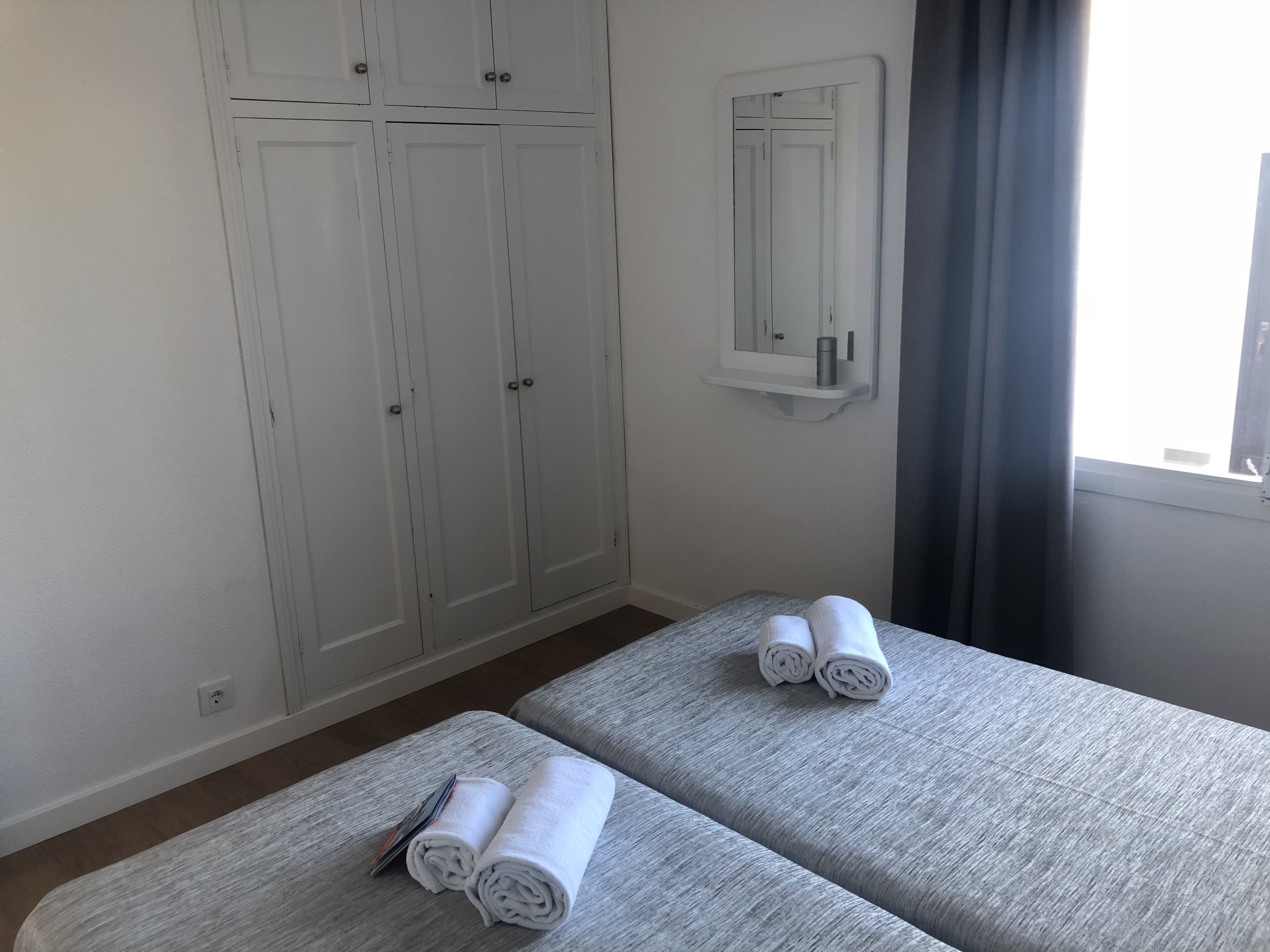 2 Bedrooms, Apartment, Sea View