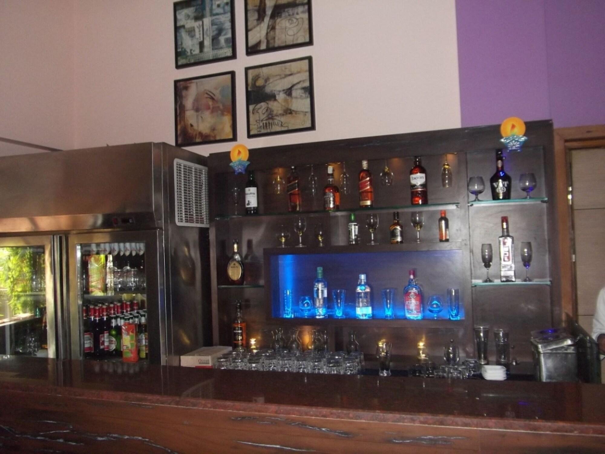 Hotel Ravikant 5/23