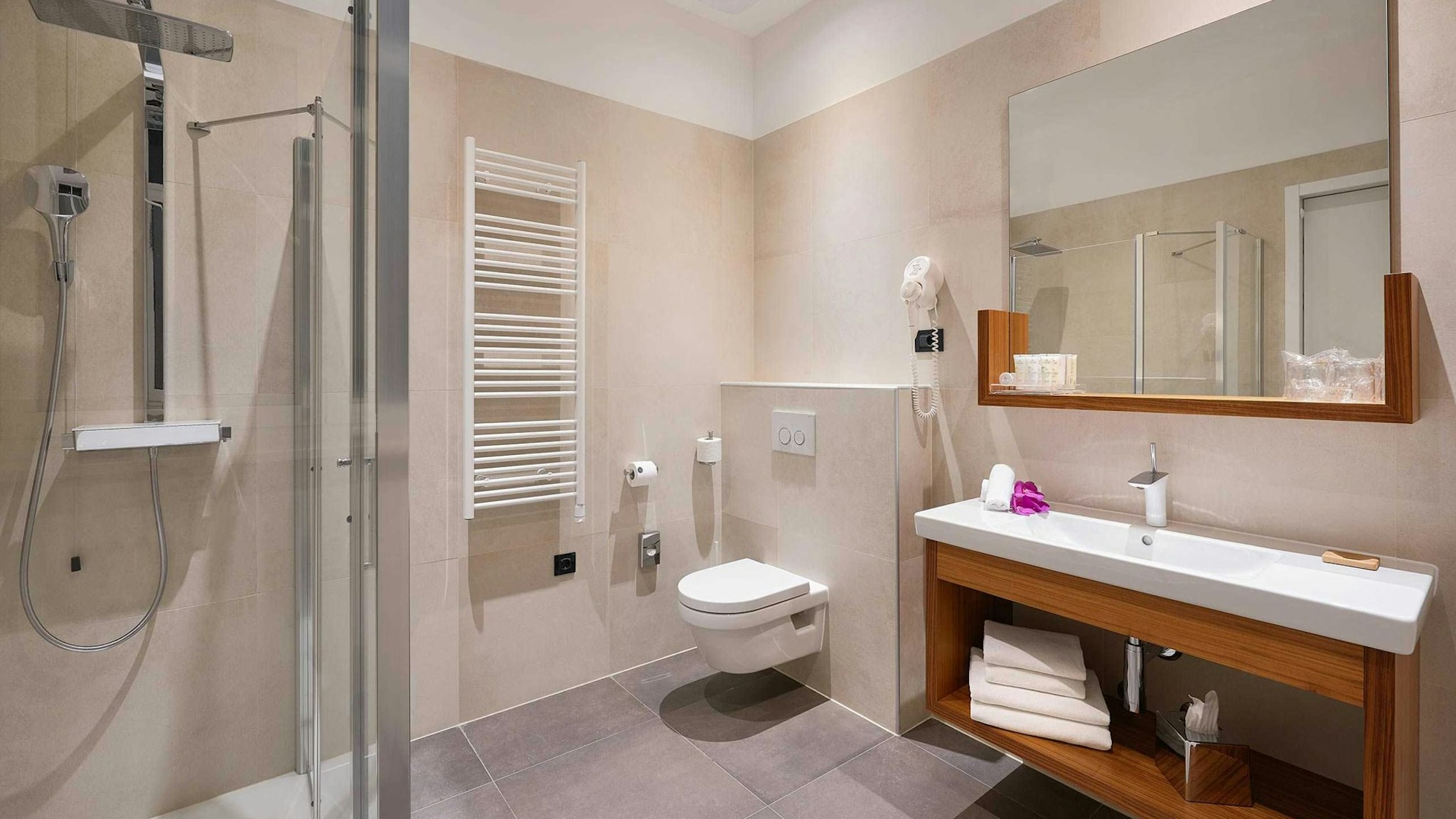 Cornaro Hotel 50/50