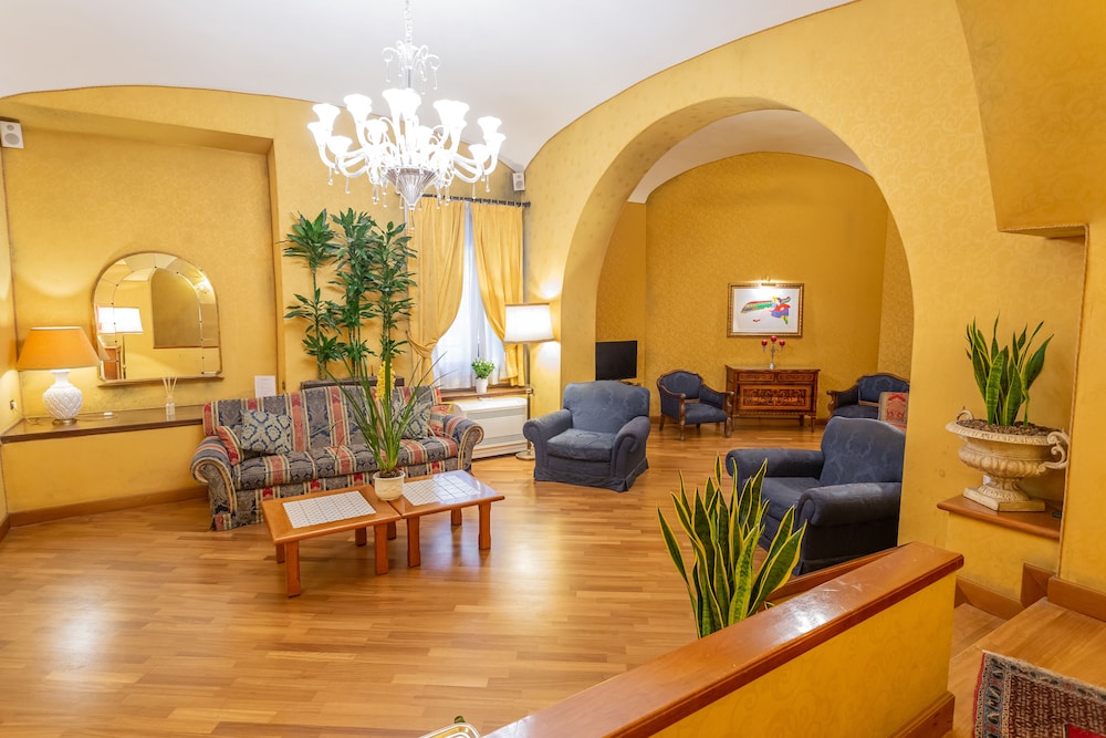 Hotel Medici 29/48