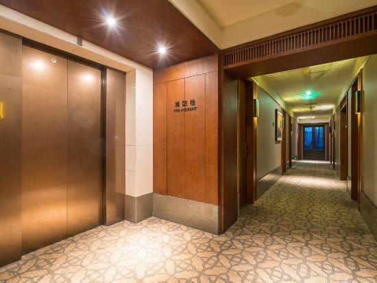 Ruili Hotel 38/40