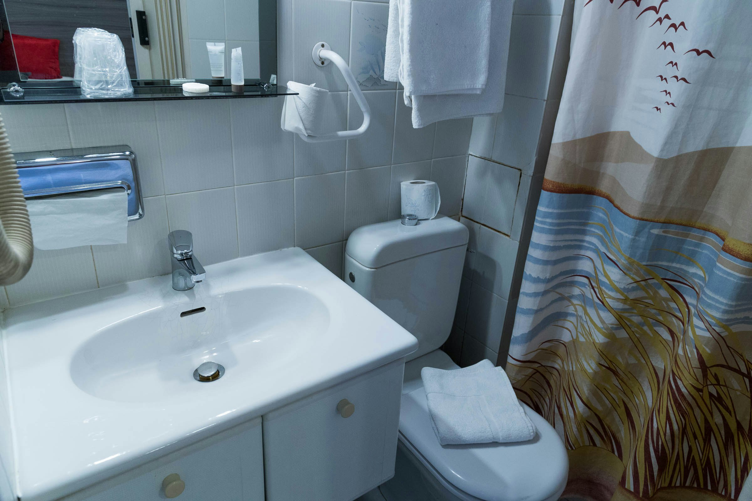 PANAM HOTEL PARIS GAMBETTA (ex Superhotel) 44/50