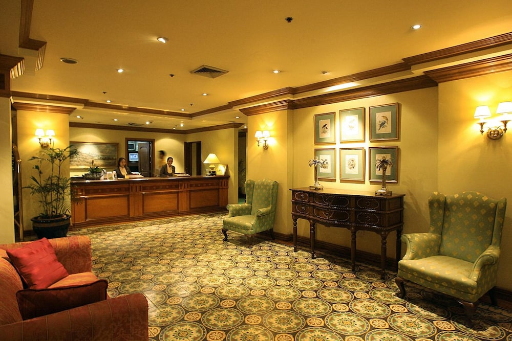 Lobby at Herald Suites, MAKATI