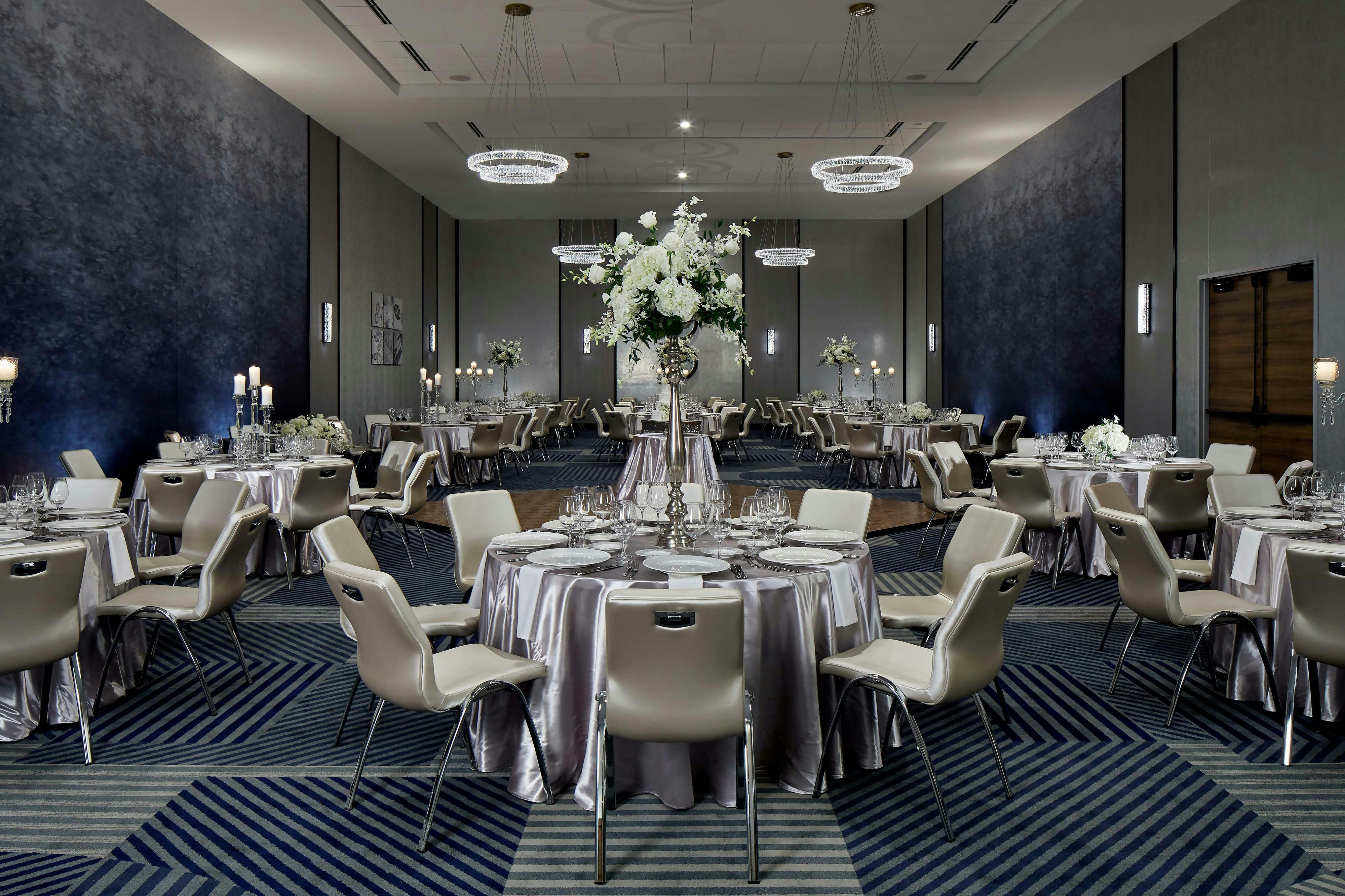Le Meridien St. Louis Clayton (ex Sheraton Clayton Plaza Hotel) 28/36