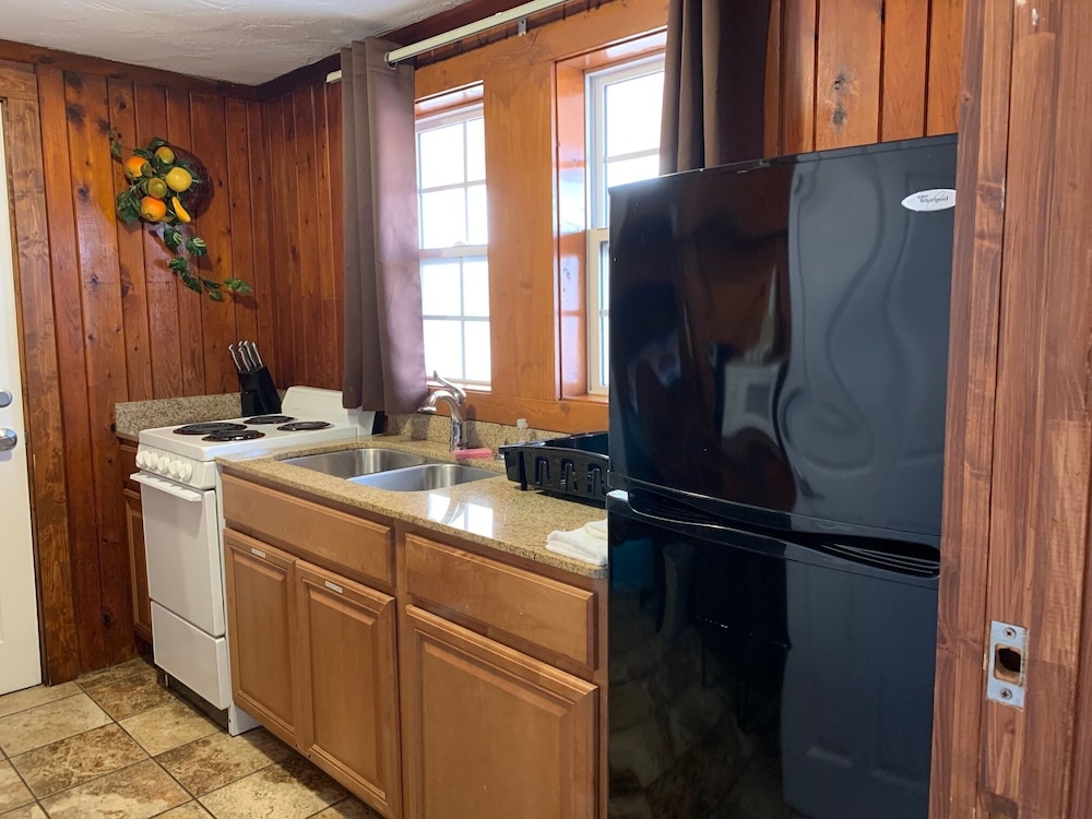 Rodeway Inn And Suites 11/71
